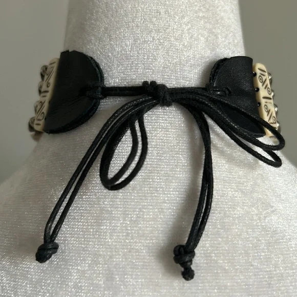 Native American Style Unisex Four Row Bone Hairpipe Bead Tie Choker Necklace - Picture 4 of 6